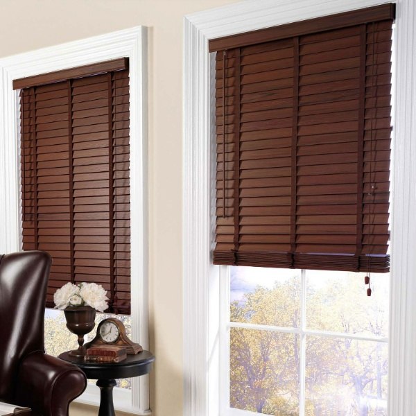 Rèm gỗ cao cấp tông Walnut cho phòng làm việc